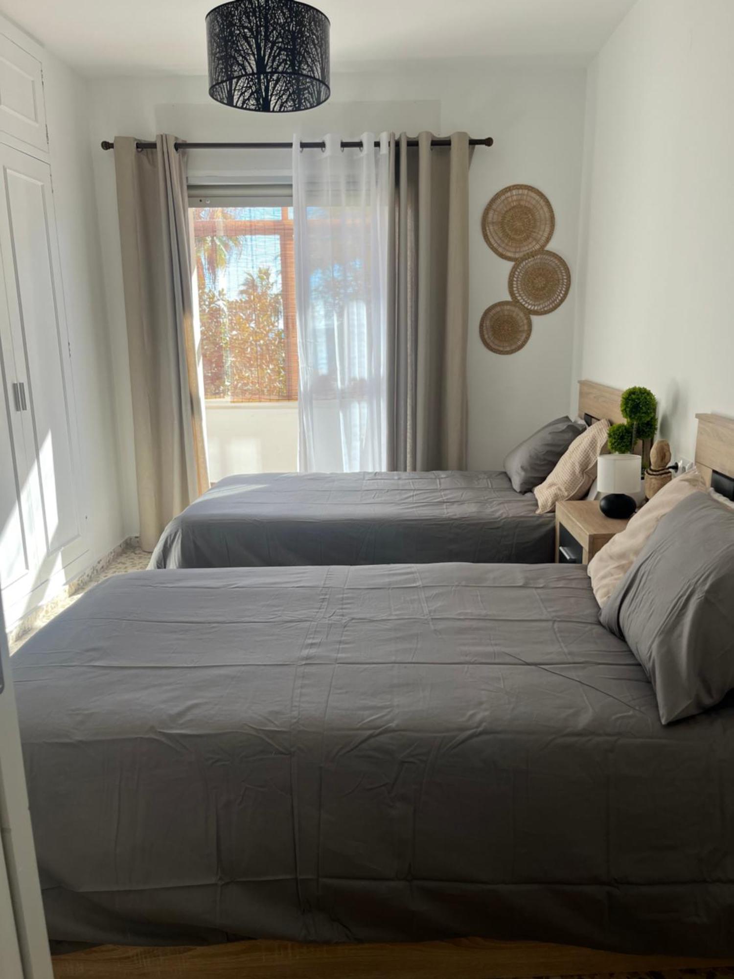 Love Rent4 Malaga Huelin Exterior photo